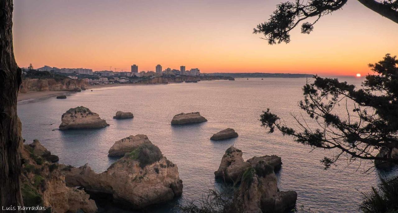 Varandas Do Sol Vista Mar 100 M Do Areal Portimao Exterior photo